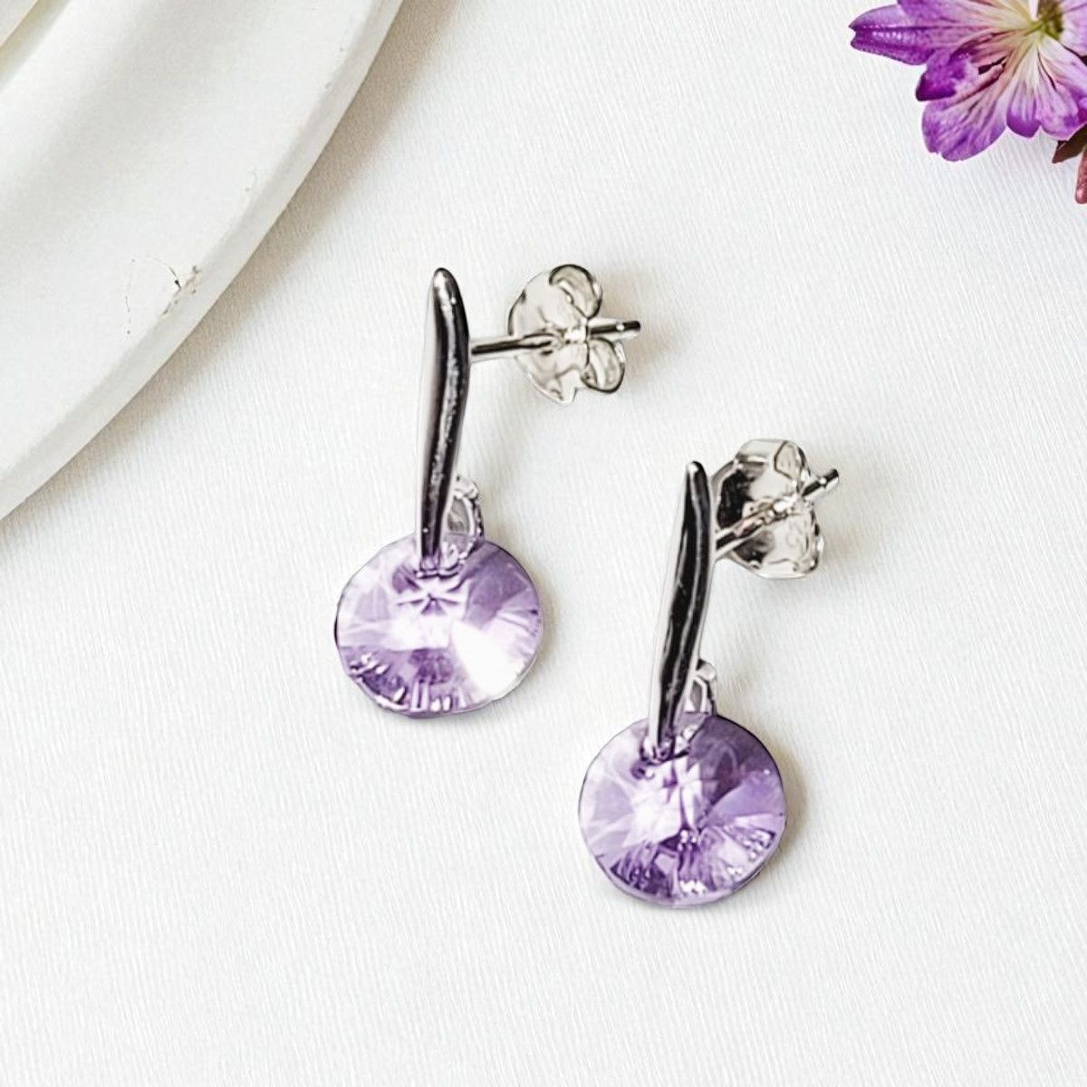 JOYAS MONTERO - Aros Punto De Luz Plata 925 creado con cristales de Swarovski®  Violet