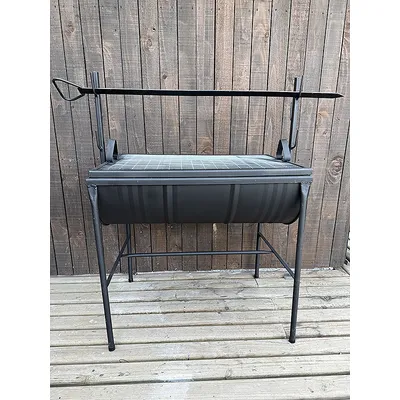 Imagen 2 del producto Parrilla Móvil Con Espada - Carbón 59 Cm Santa Parrilla