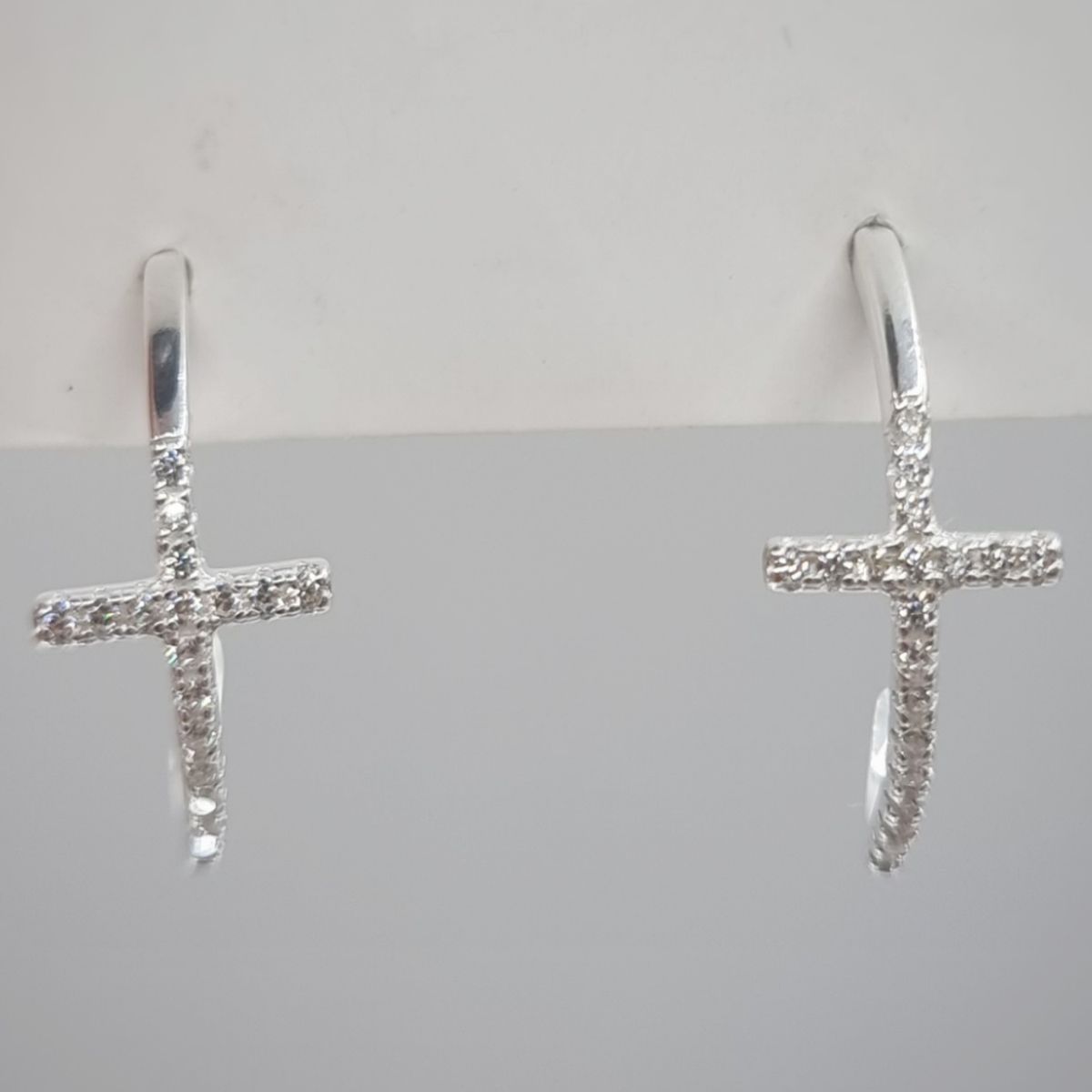 LK LUKSO - Aros Argolla Cruz con Circones en Plata 925