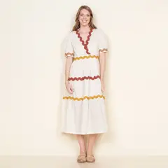 WADOS - VESTIDO MANGA CORTA SOLIDO ESCOTE EN V CON APLICACION