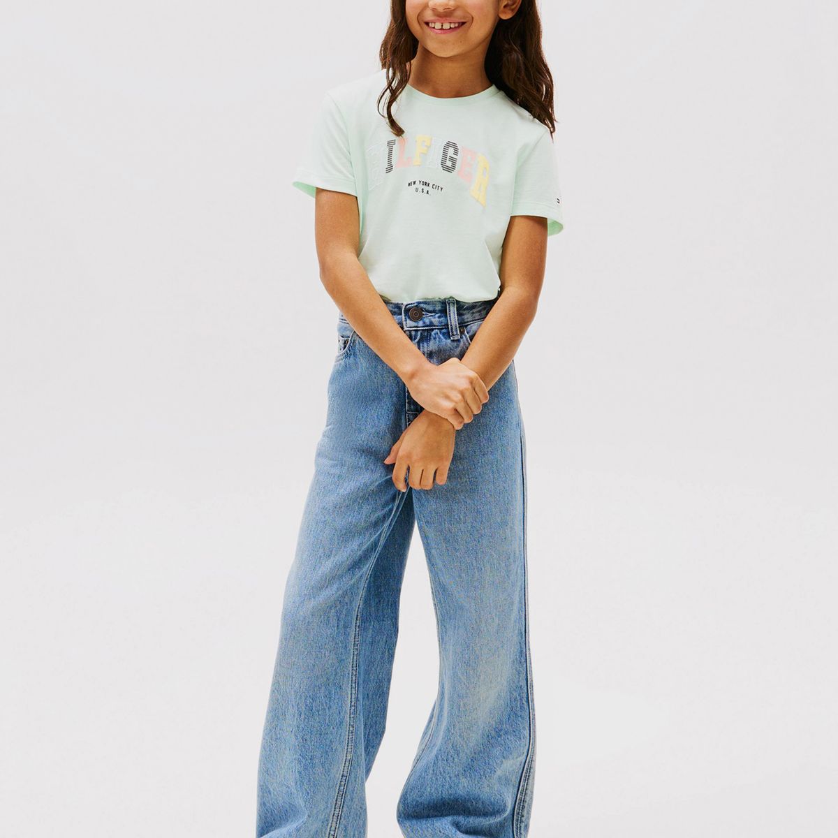 TOMMY HILFIGER - Polera Tipo Universitaria De Cuello Redondo Verde Tommy Hilfiger