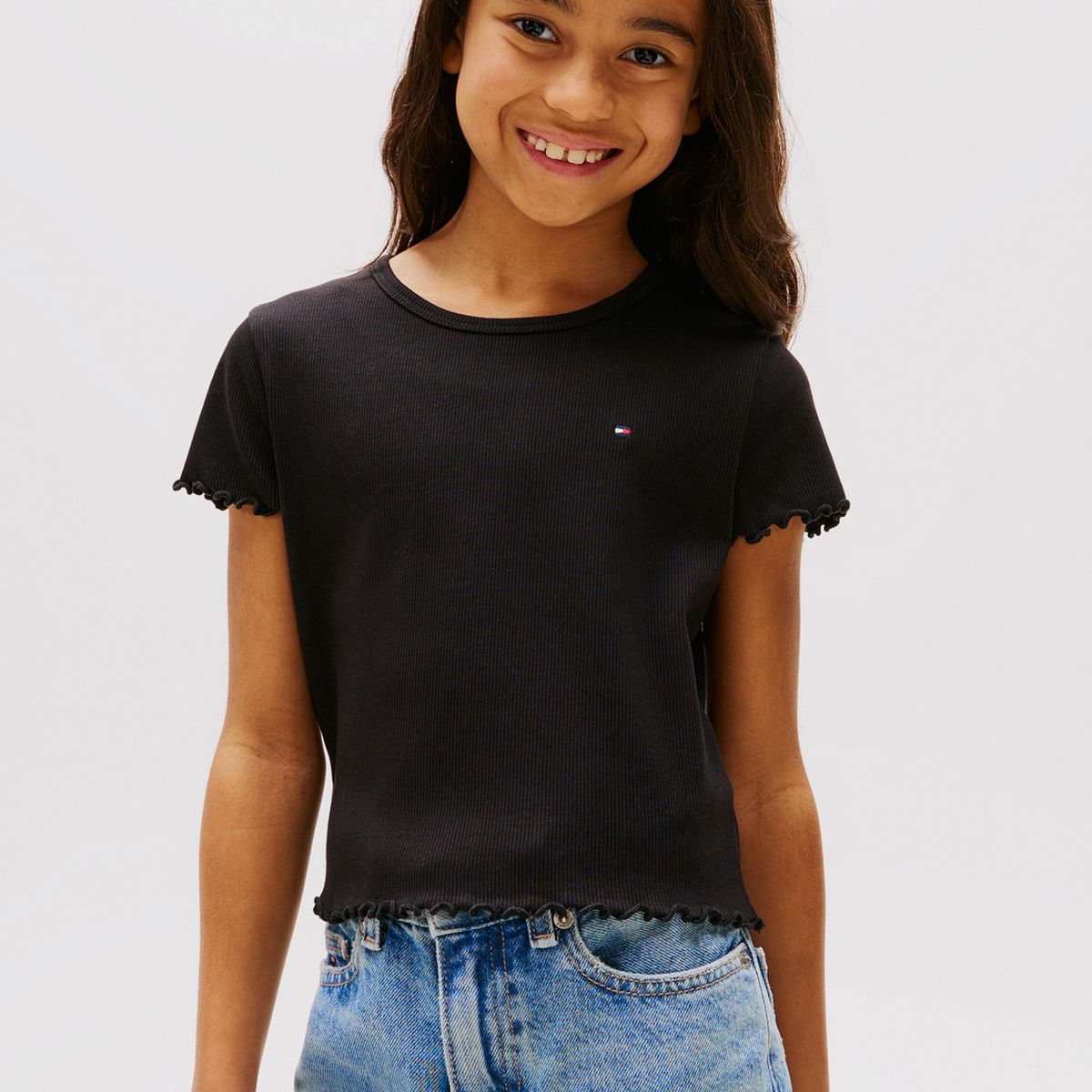 TOMMY HILFIGER - Polera Con Ribetes Fruncidos Negro Tommy Hilfiger