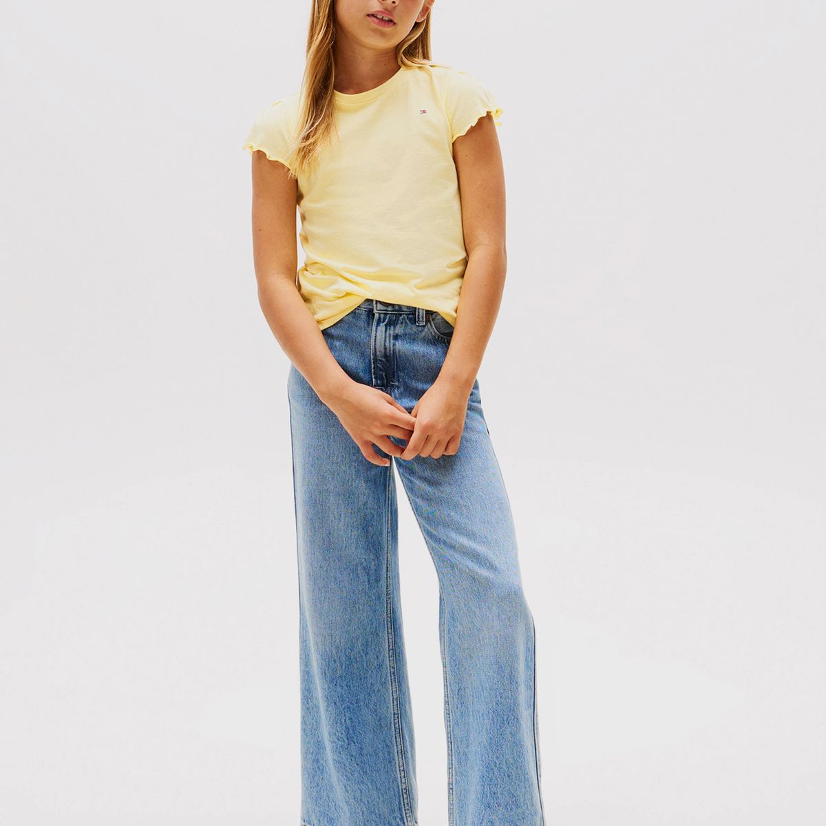 TOMMY HILFIGER - Polera Essential De Corte Slim Con Volantes Amarillo Tommy Hilfiger