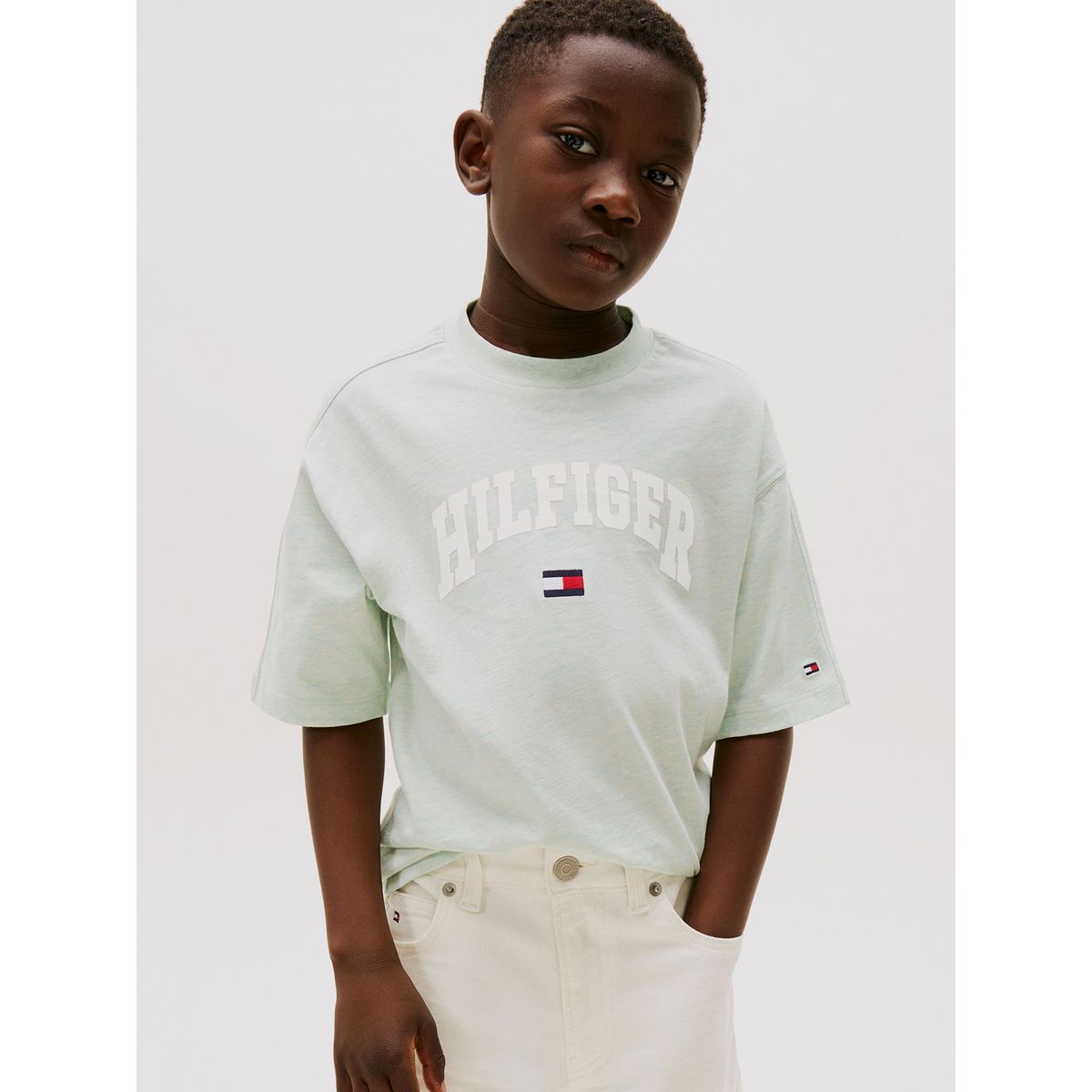 TOMMY HILFIGER - Polera Con Logo Universitario Verde Tommy Hilfiger