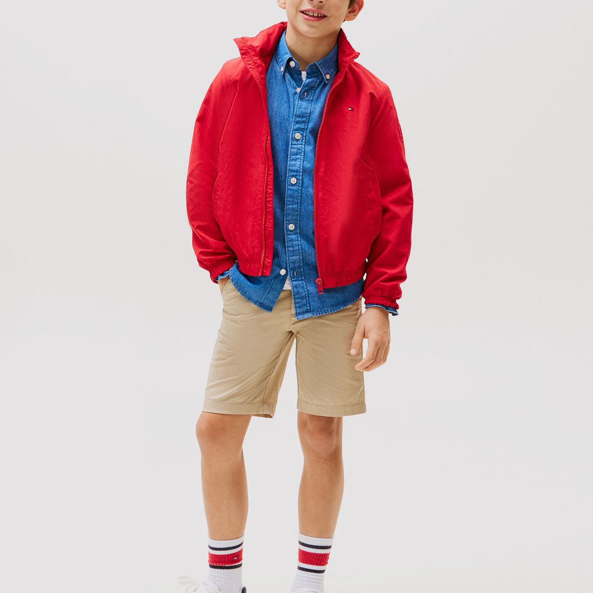 TOMMY HILFIGER - Chaqueta Con Gorro Y Parche Del Logo Rojo Tommy Hilfiger