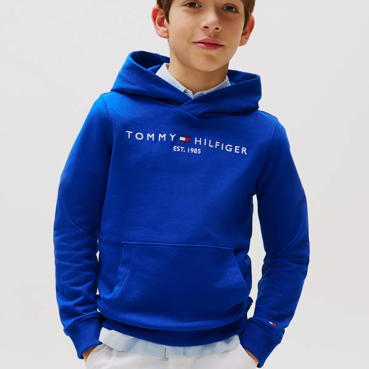 TOMMY HILFIGER - Polerón Con Gorro Y Logo Bordado Essential Azul Tommy Hilfiger