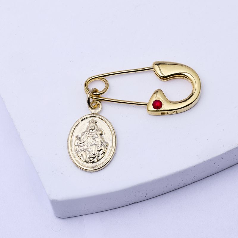BY LAS CAYETANAS - Ganchito de protección Bañado en Oro 18k con Virgen del Carmen