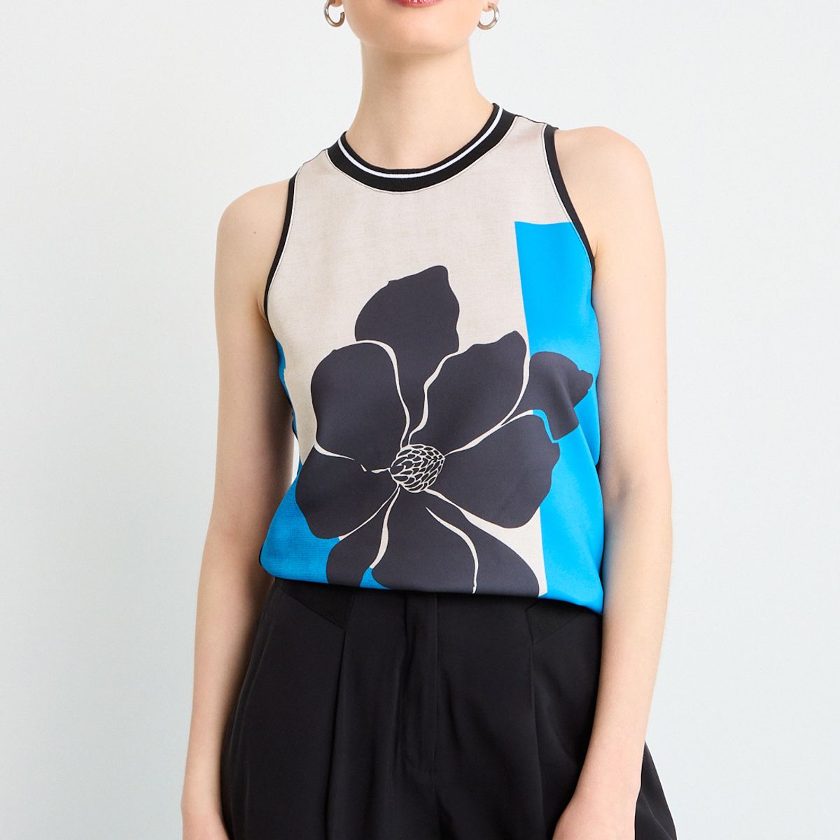 IO - Polera Sin Mangas Mujer Negro Io