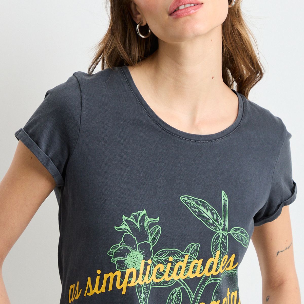 IO - Polera Manga Corta Mujer Gris Io