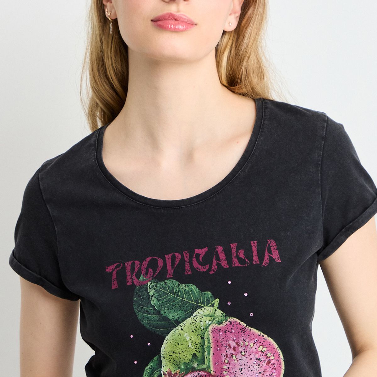 IO - Polera Manga Corta Mujer Negro Io