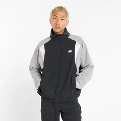 NEW BALANCE - Chaqueta Lifestyle Hombre In Game Negra