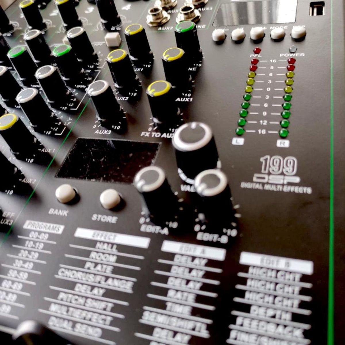 K ACOUSTIC - Mixer Analogo con Interfaz K-Acoustic KC 4 PRO