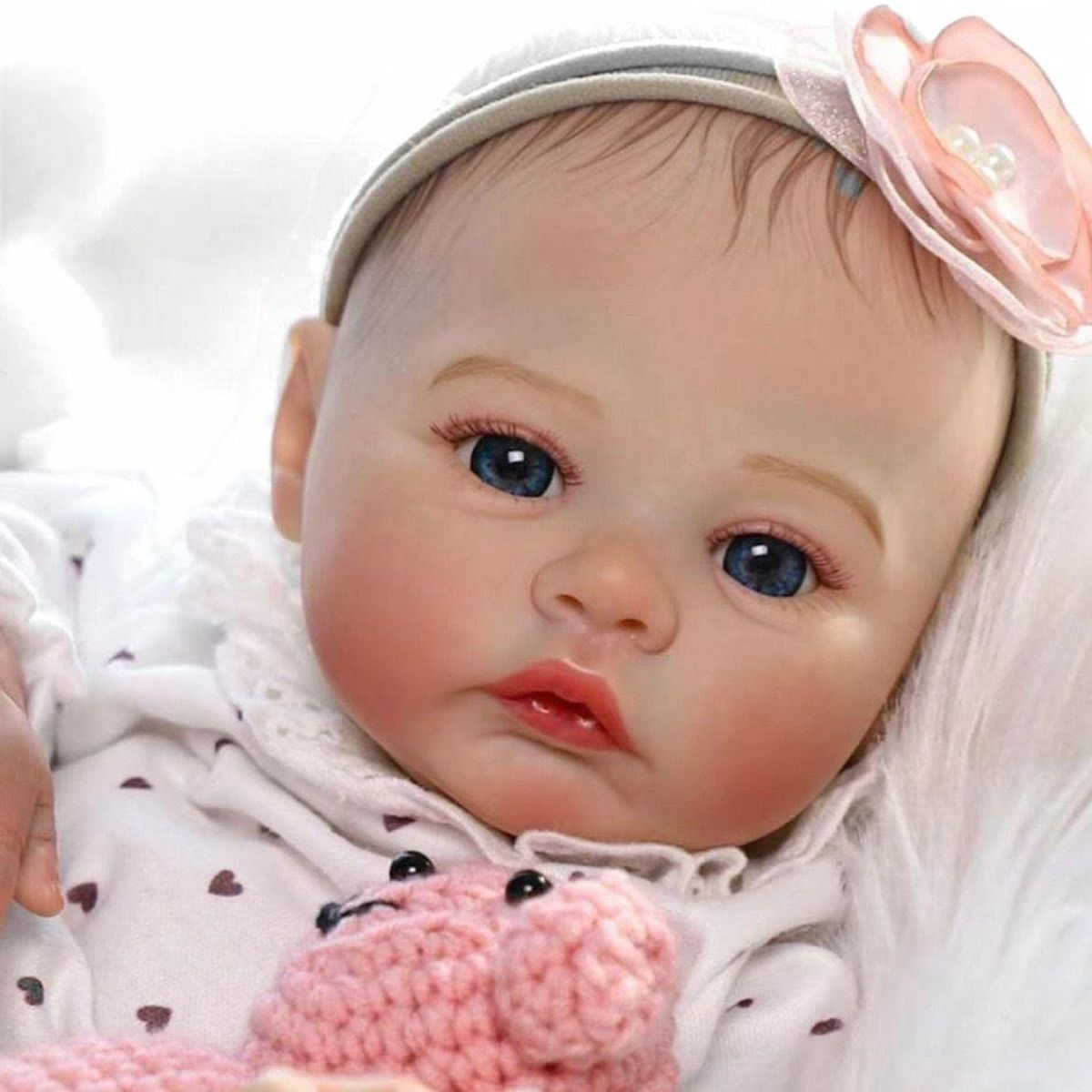 MAMITA Y BEBE - Muñeca Bebé Reborn 46cm Ropa con Corazones Silicona