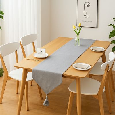 Imagen 2 del producto Corredor de mesa gris lino 180x33 cm con borlas