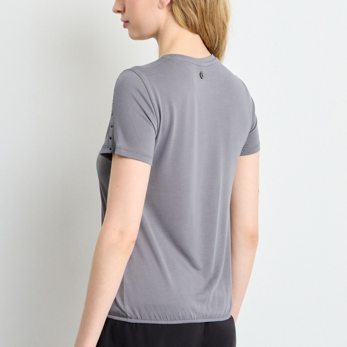 IO - Polera Manga Corta Mujer Gris Io