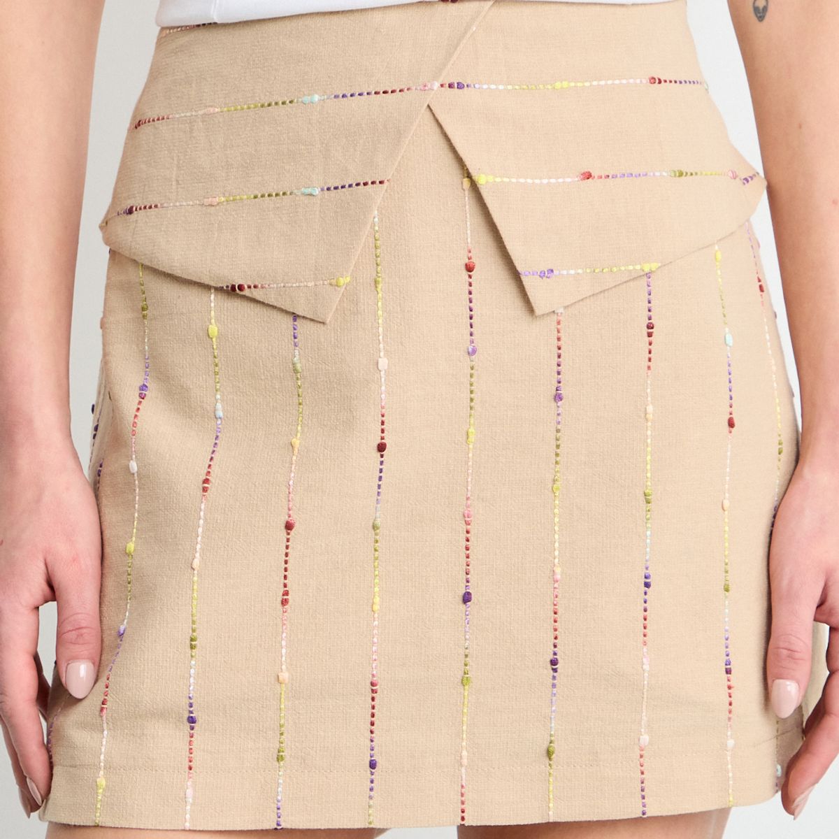 IO - Short Mujer Beige Io