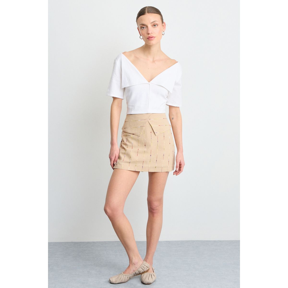 IO - Short Mujer Beige Io