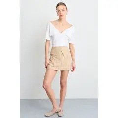 IO - Short Mujer Beige