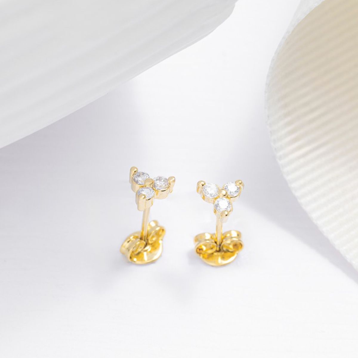 GENERICO - Arete Flower Oro Laminado 18k