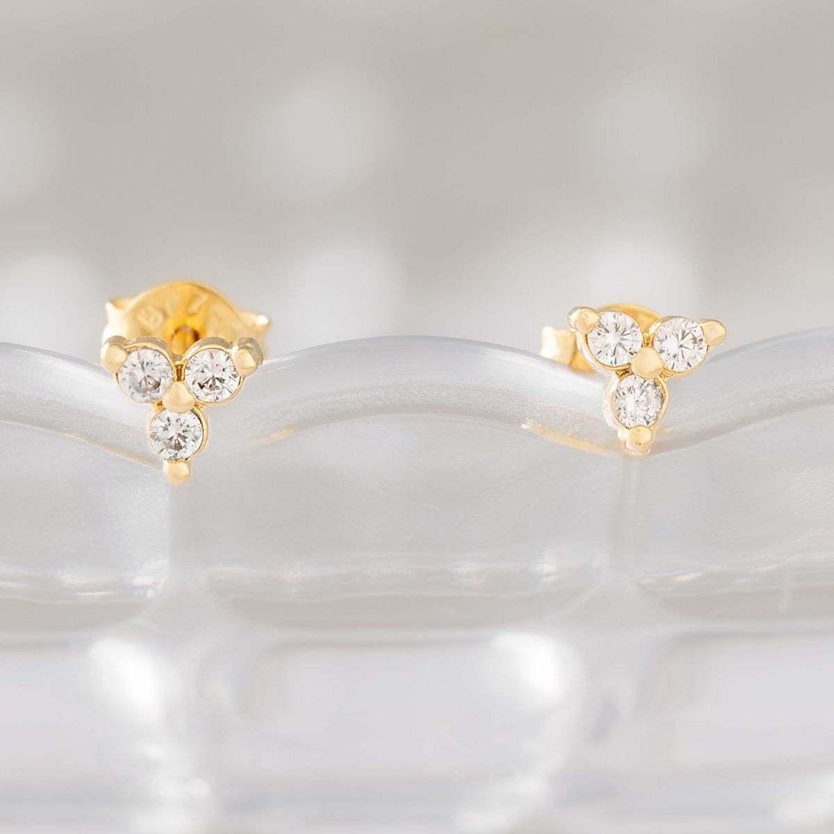 GENERICO - Arete Flower Oro Laminado 18k