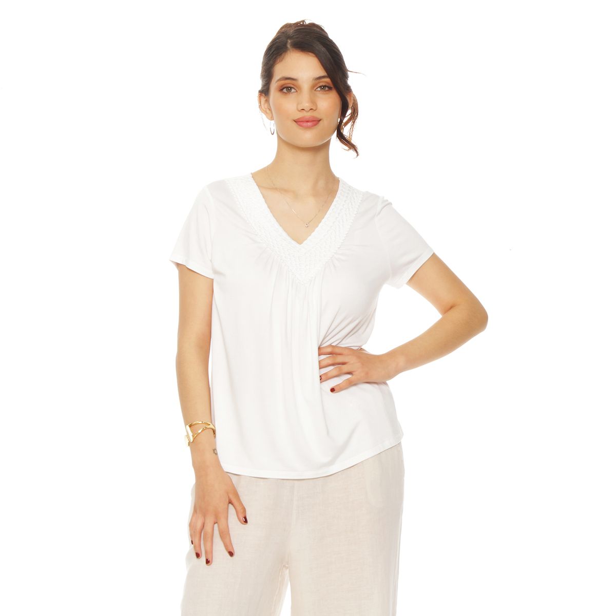 WADOS - POLERA MANGA CORTA ESCOTE V Y APLICACION