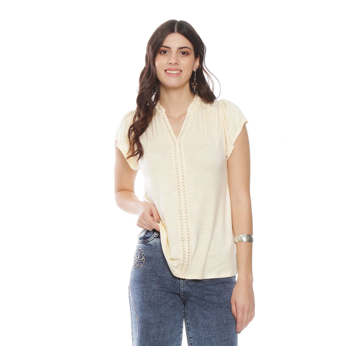 WADOS - POLERA MANGA CORTA SOLIDO ESCOTE V CON APLICACION