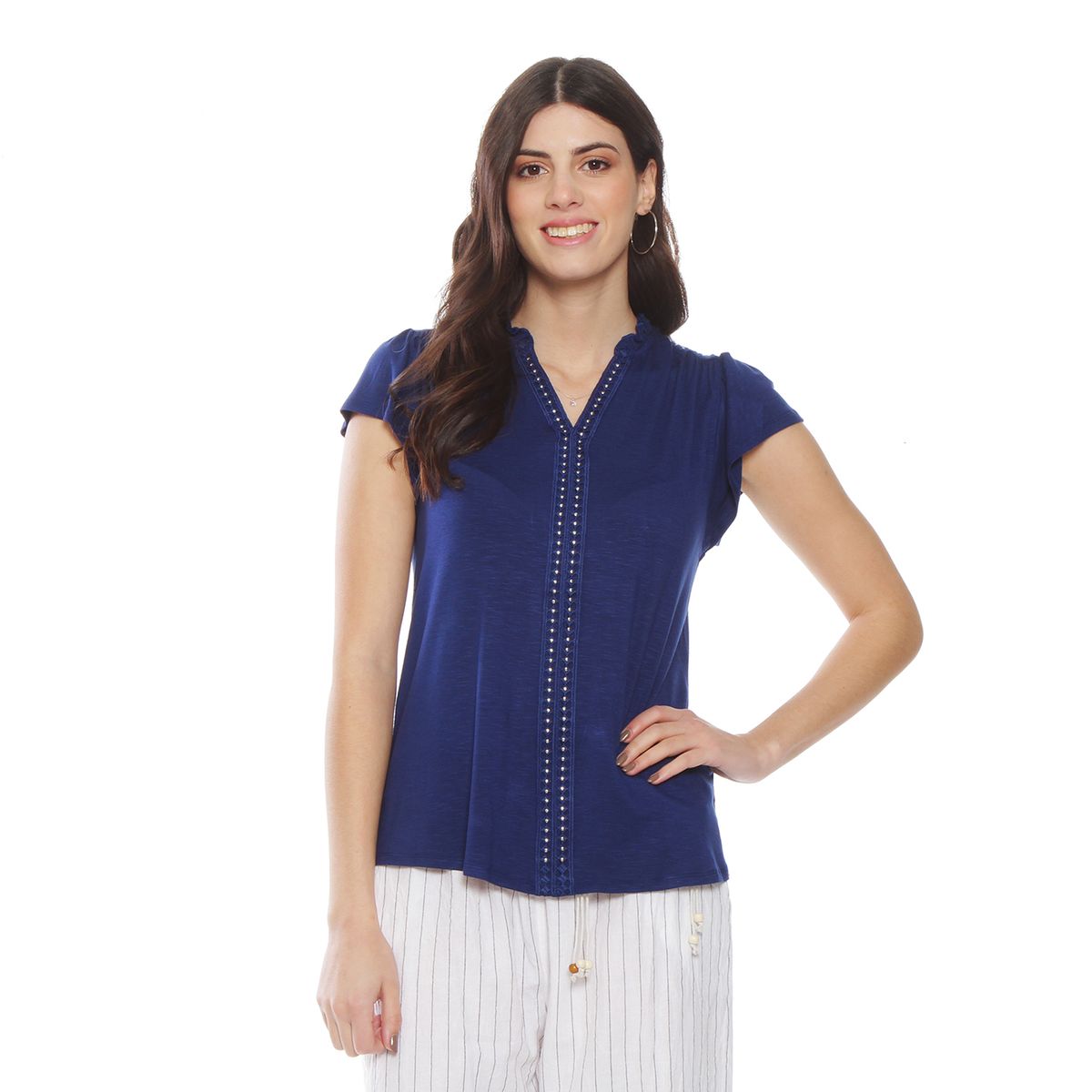 WADOS - POLERA MANGA CORTA SOLIDO ESCOTE V CON APLICACION