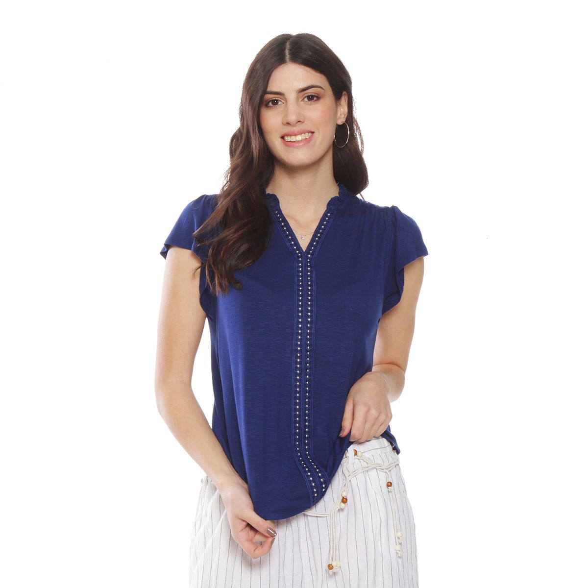 WADOS - POLERA MANGA CORTA SOLIDO ESCOTE V CON APLICACION