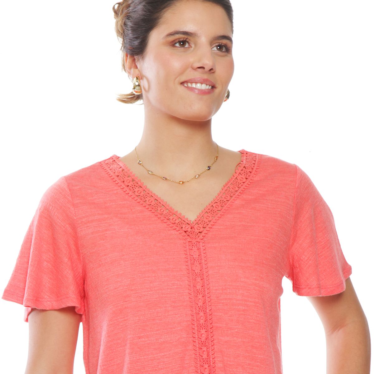 WADOS - POLERA MANGA CORTA SOLIDA ESCOTE V CON APLICACION