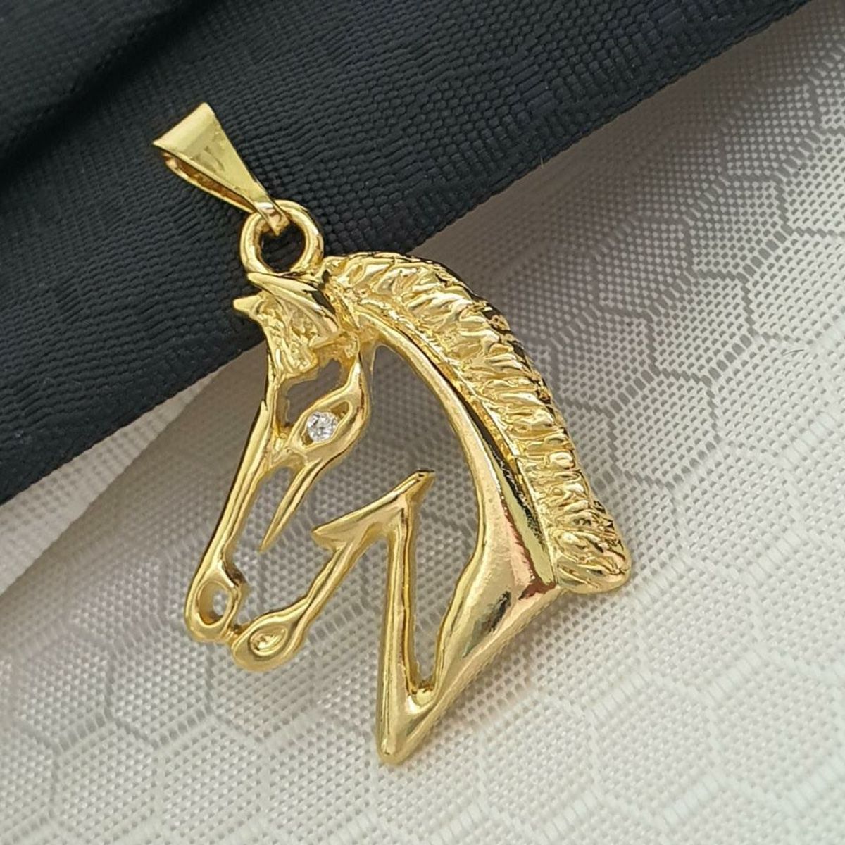 GENERICO - Colgante caballo Pequeño Oro laminado 18k