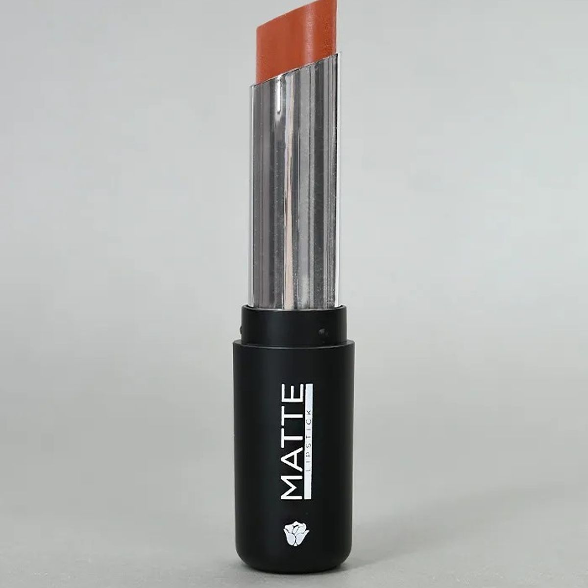 DOLCE BELLA - LABIAL EN BARRA MATTE TONO BRAVE DOLCE BELLA