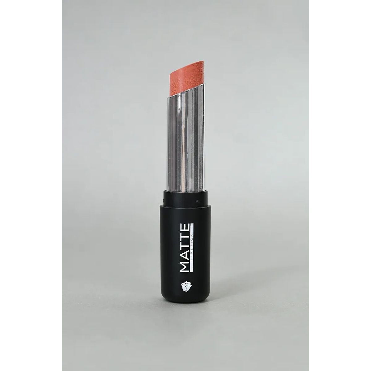 DOLCE BELLA - LABIAL EN BARRA MATTE TONO JUNGLE DOLCE BELLA