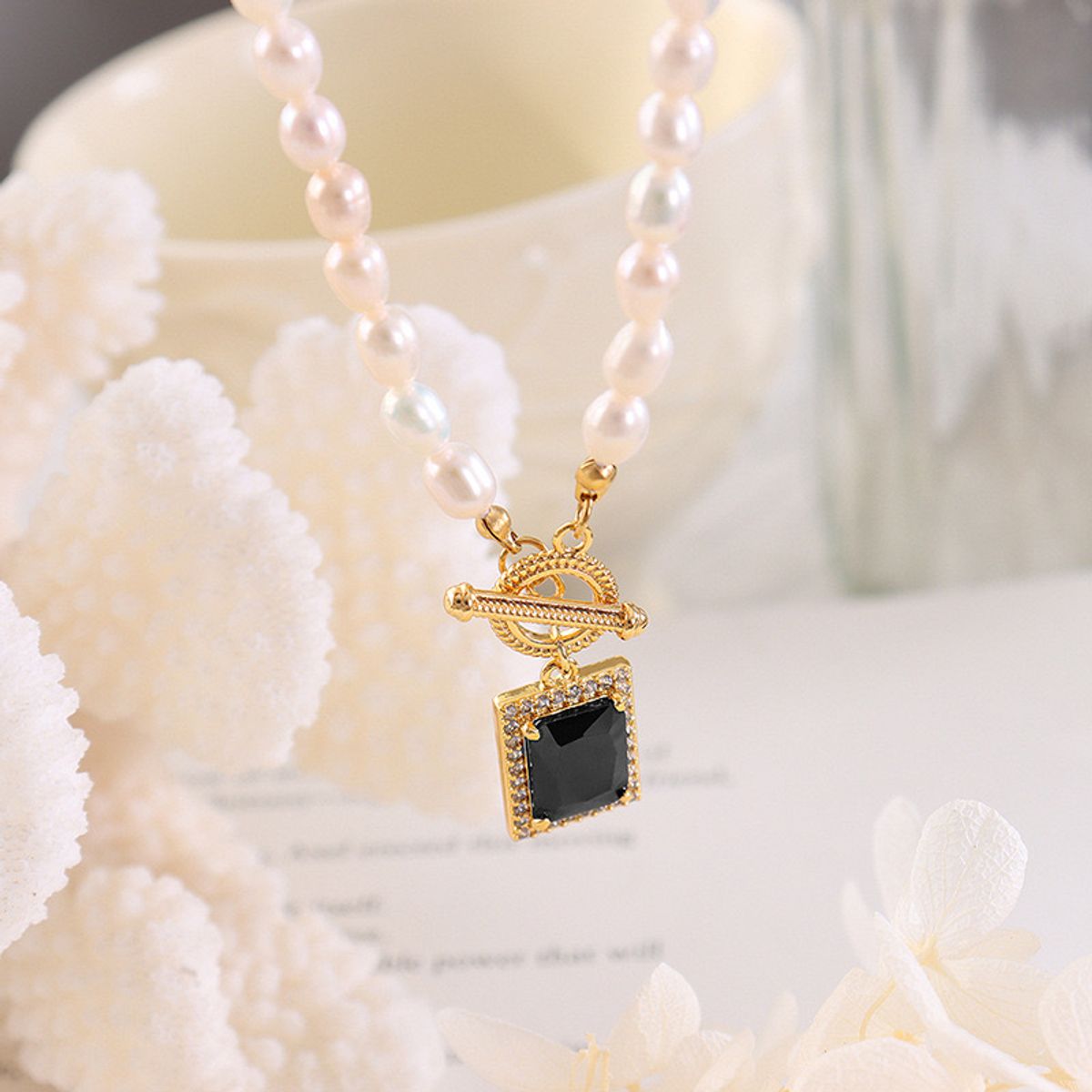 LUX JOYAS - Collar Baño Oro 18k Perlas de Agua Dulce Timón Ónix