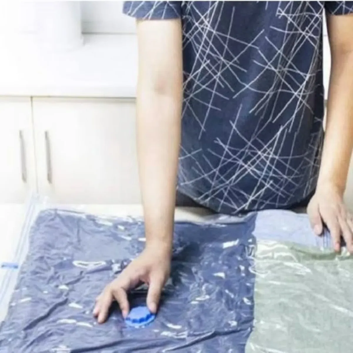 MOVI - Pack de 6 Bolsas Guardar Ropa al Vacio-Transparente 60x80 cms