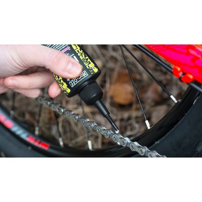 Imagen 2 del producto Lubricante de cadena seco bicicleta Muc-Off 50ml.