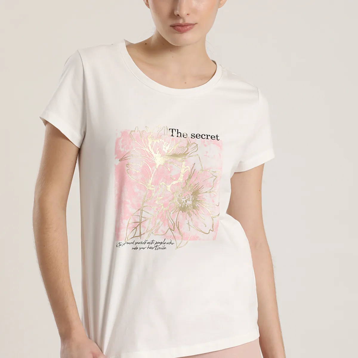 LIOLA - Polera estampado flores liola mujer crudo