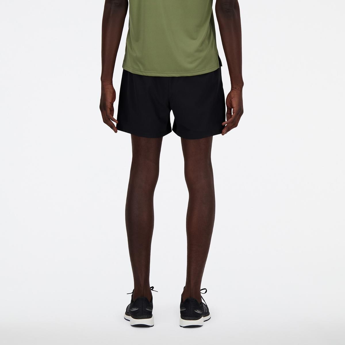 NEW BALANCE - Short Running Hombre New Balance Sport Essentials Negro