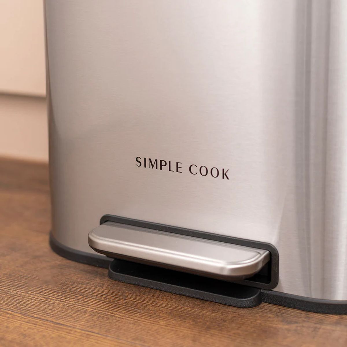 SIMPLE COOK - Basurero con Pedal Mate y Acabado Anti Huellas 30 Lts Simple Cook