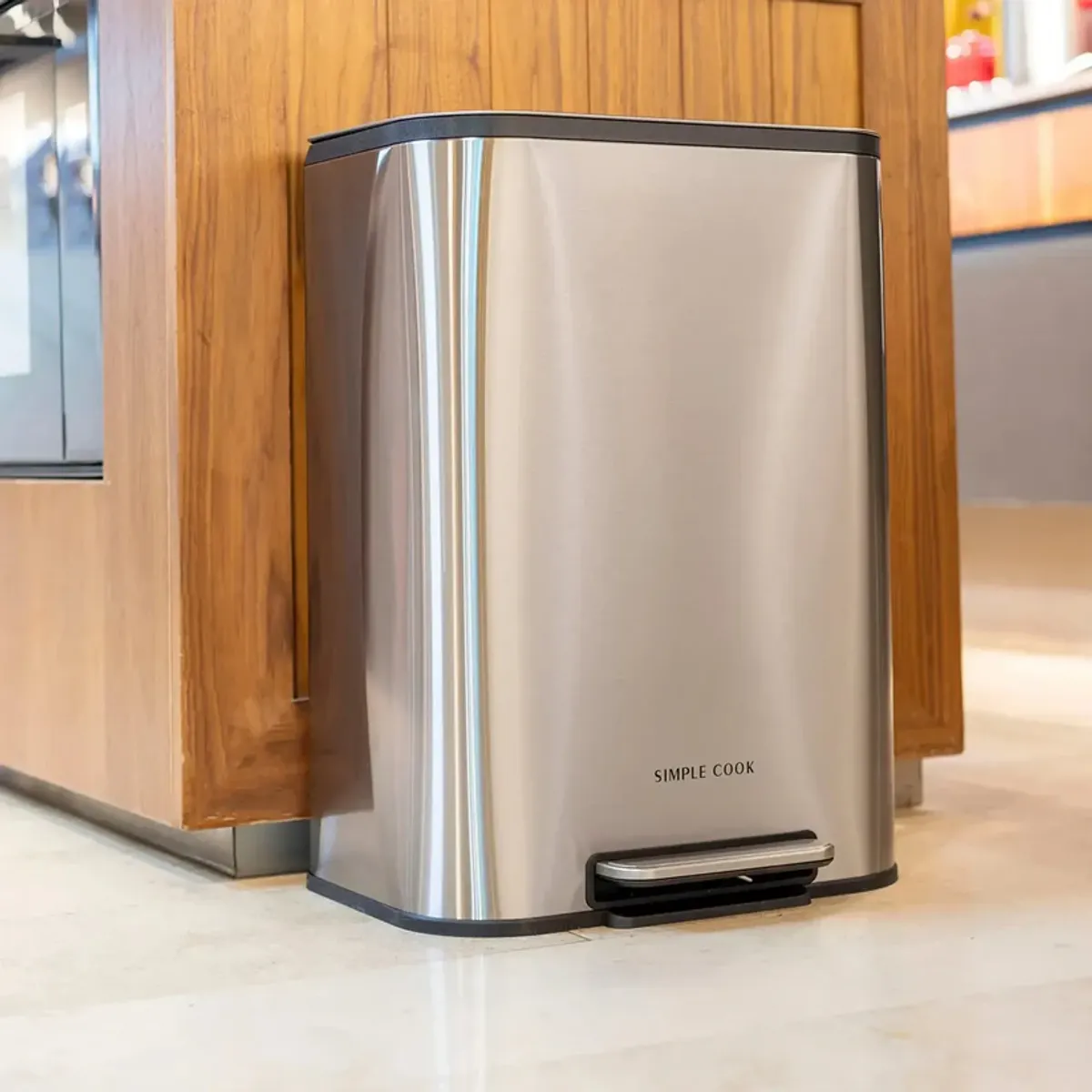 SIMPLE COOK - Basurero 50L con Pedal Mate y Anti Huellas Simple Cook