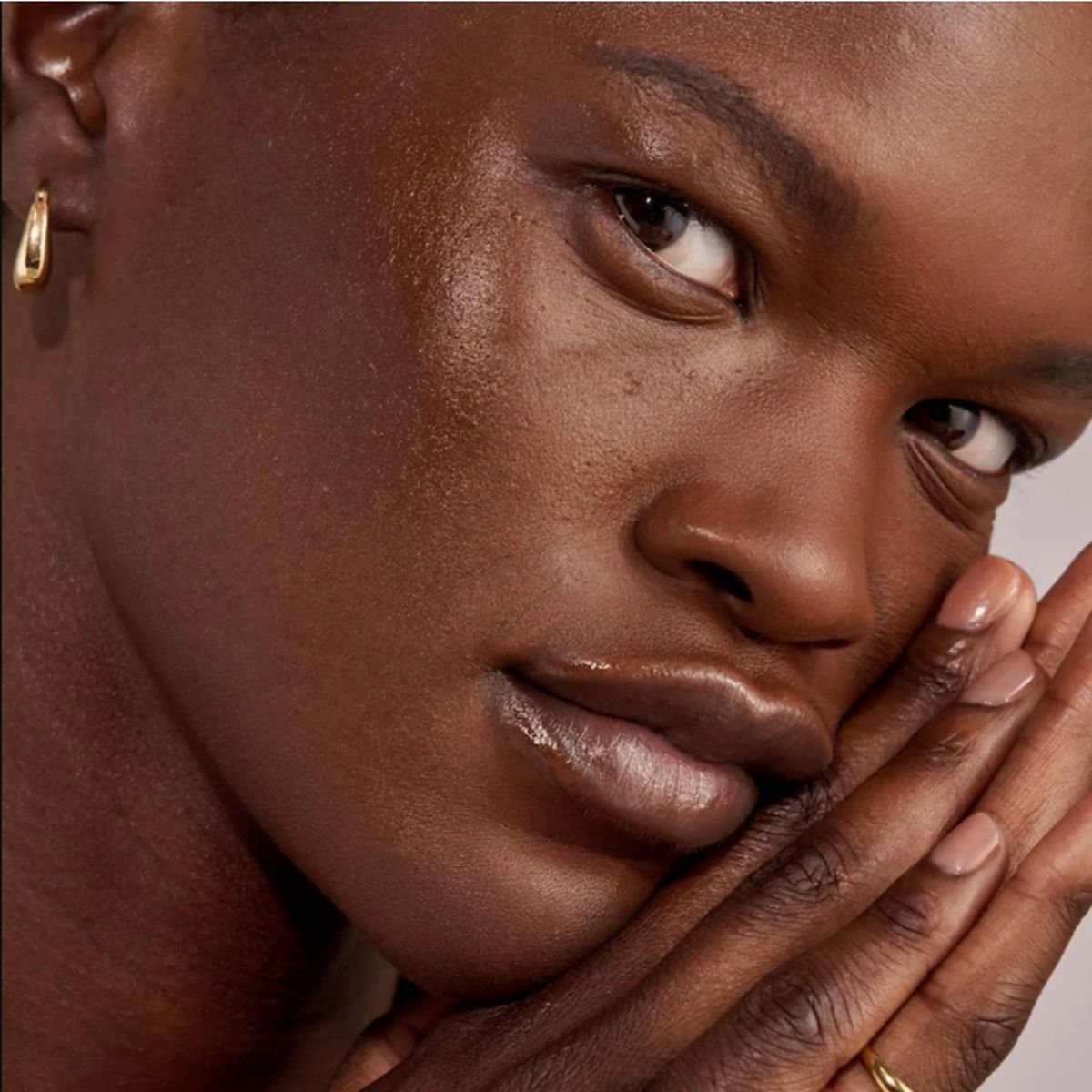 MERIT - Bronzer en Barra- Monarch MERIT