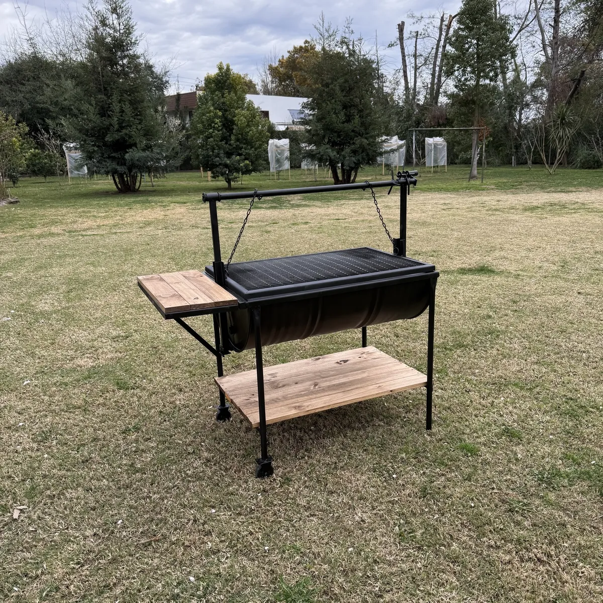 GENERICO - Parrilla con levante desmontable y mesa de apoyo