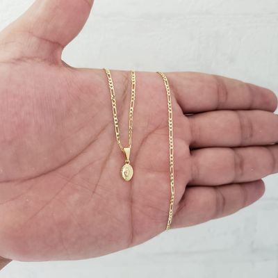 Imagen 2 del producto Colgante Guadalupe mini oro laminado 18k