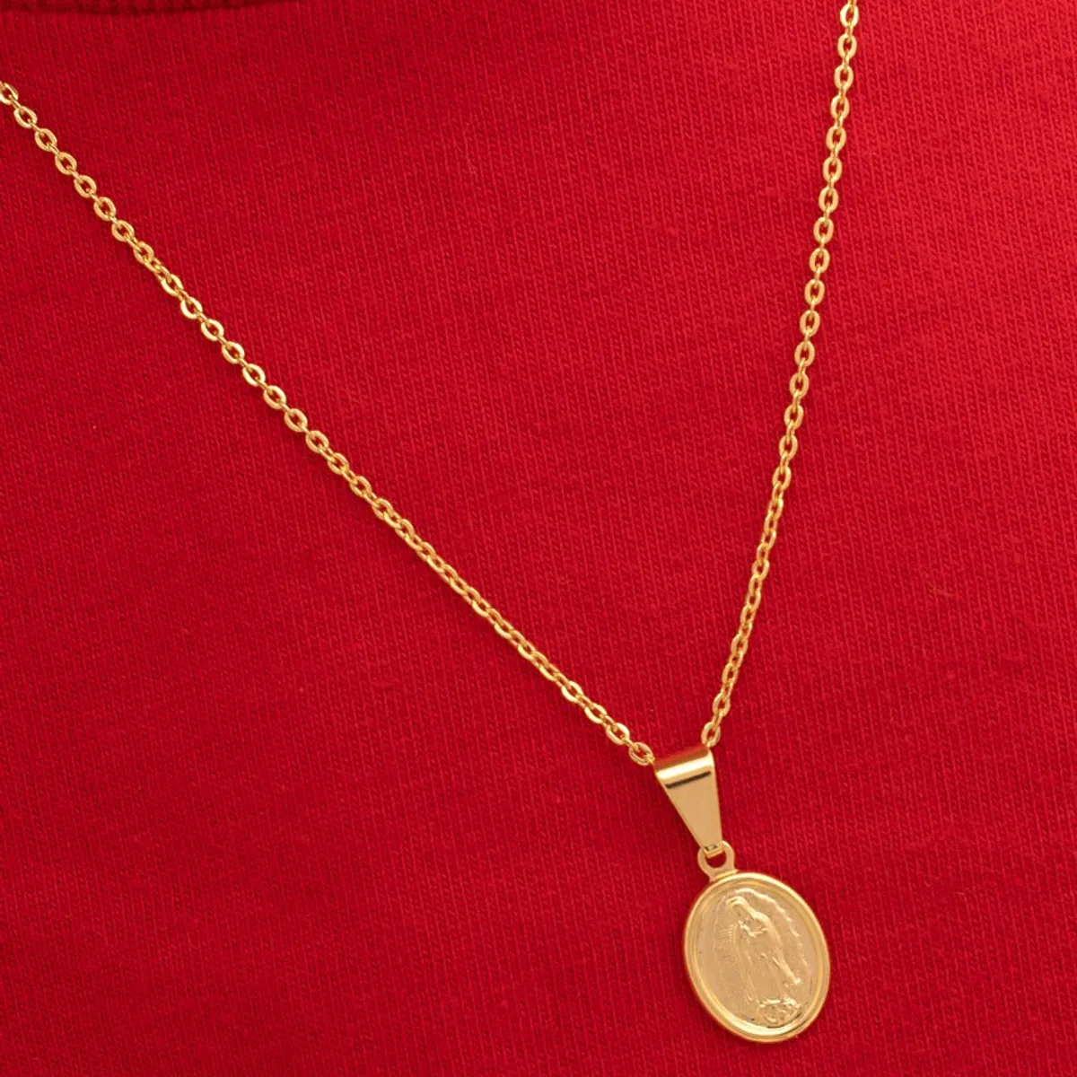 GENERICO - Cadena tejido aros delgada oro laminado 18k