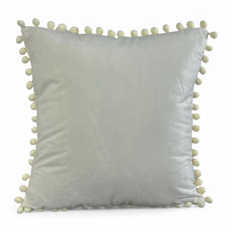 GENERICO - Cojin De Terciopelo Con Pompones Medida 45x45cm Crema