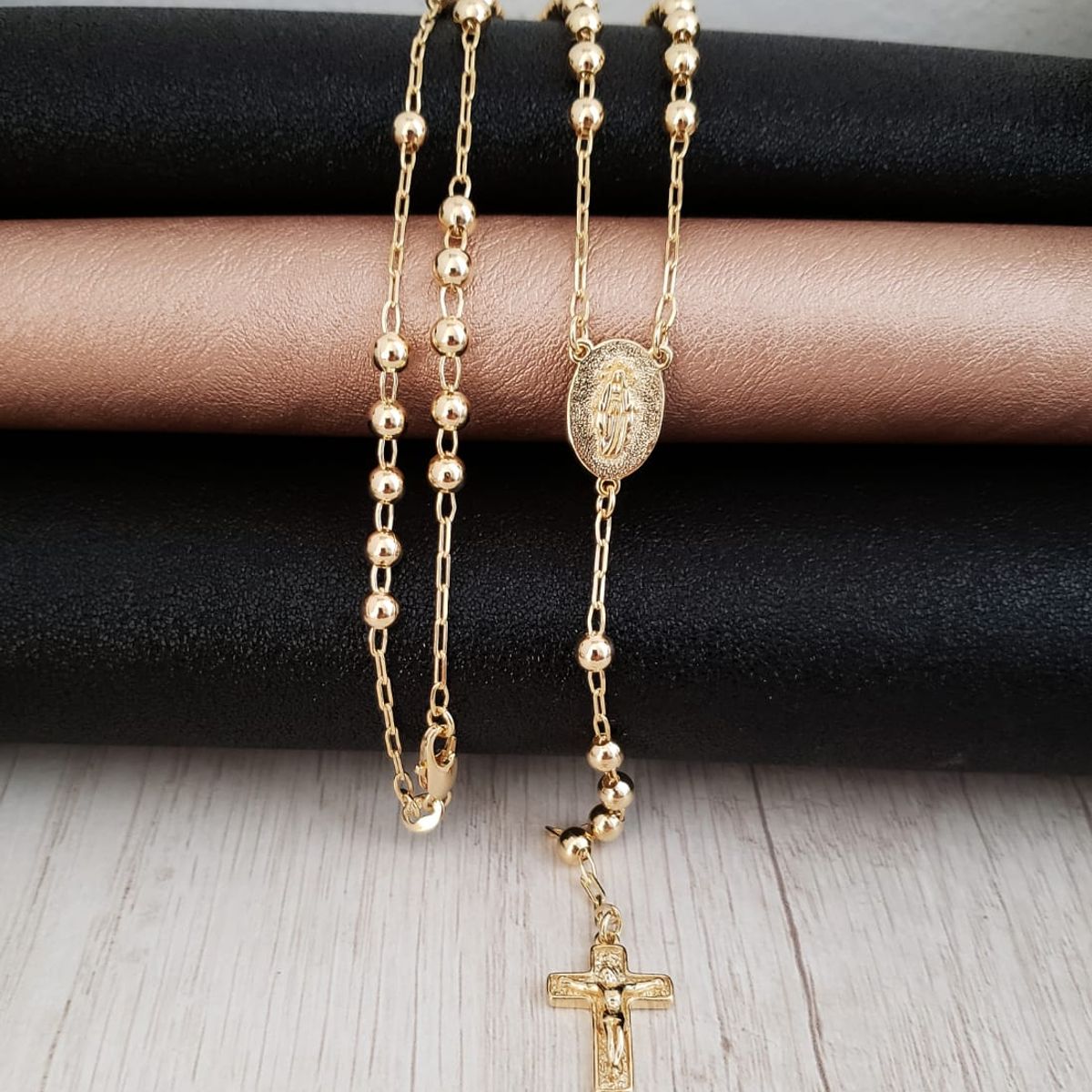 GENERICO - Rosario balín semi grueso oro laminado 18k