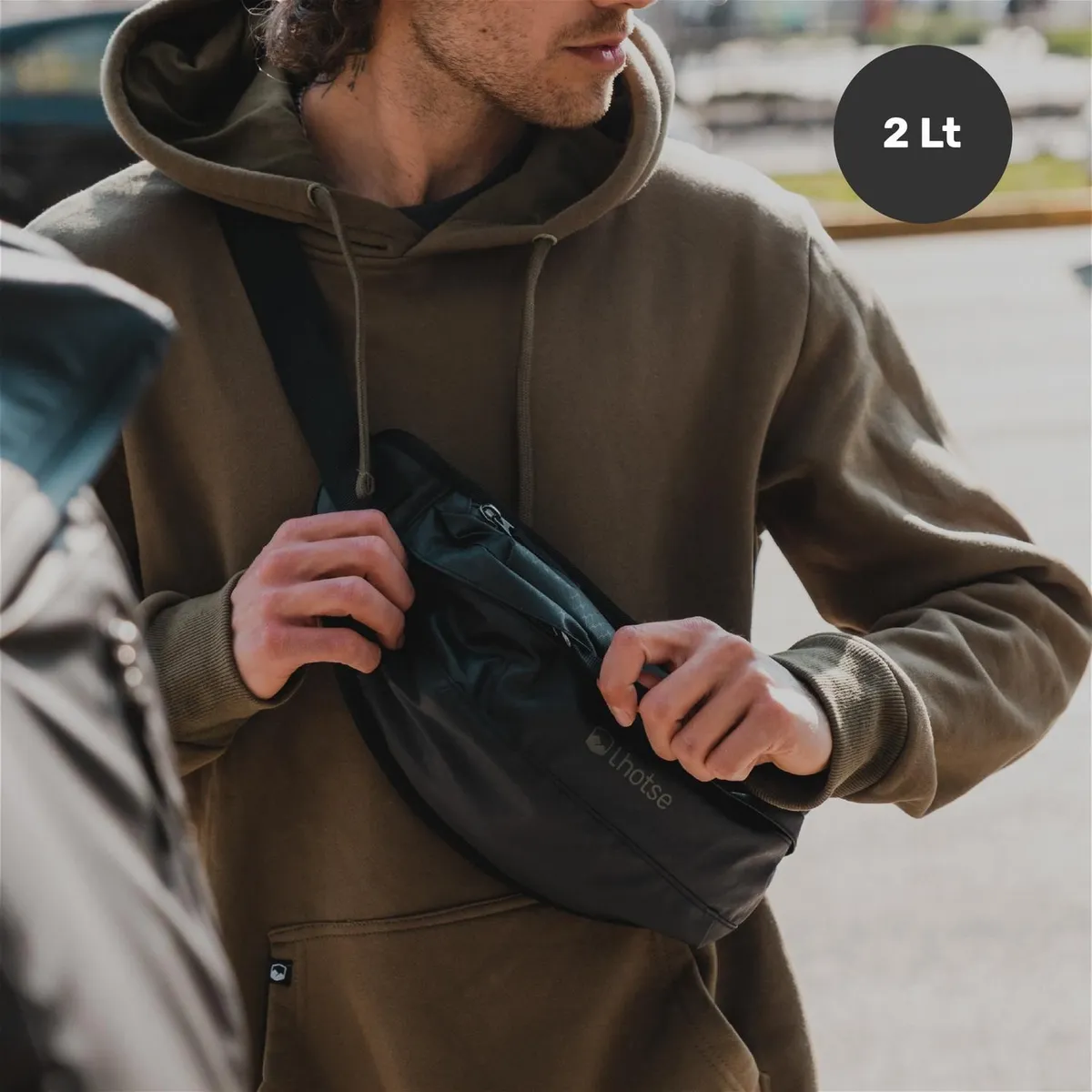 LHOTSE - Banano Outdoor Impermeable K2 Negro 2L Lhotse