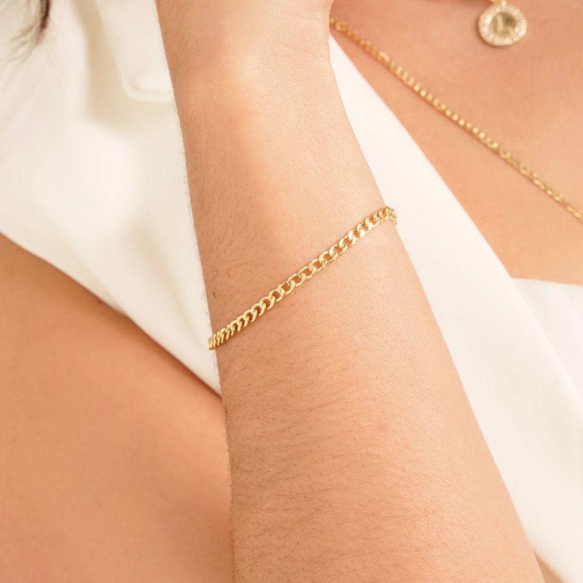 GENERICO - Pulsera tejido cubano semi delgado oro laminado 18k