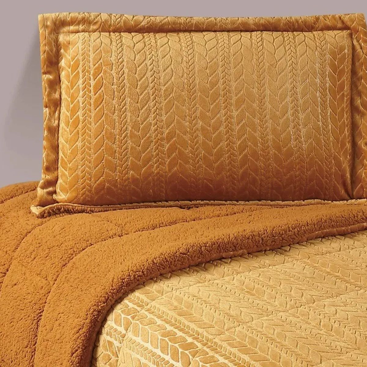 CHANTILLY - Plumón Flannel Sherpa Embossed 1.5 Plazas Ocre
