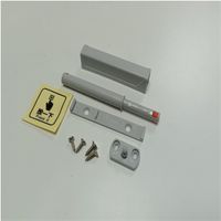 Sistema push mecanico para puerta