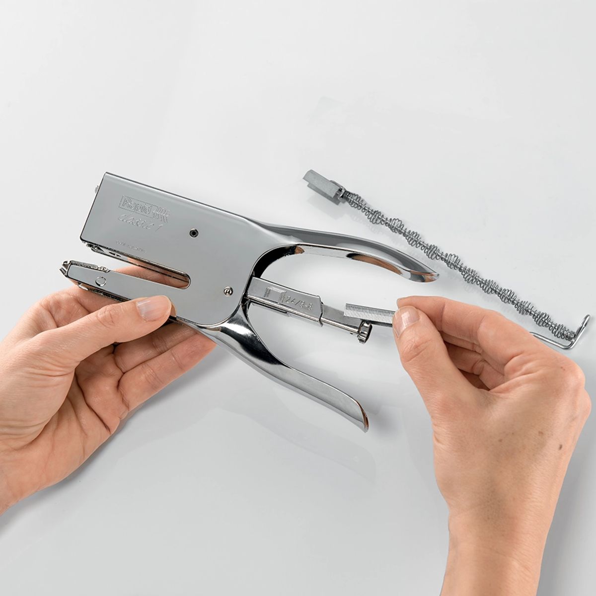 RAPID - Corchetera Rapid K1 Metálica Tipo Tenaza 26/6-8